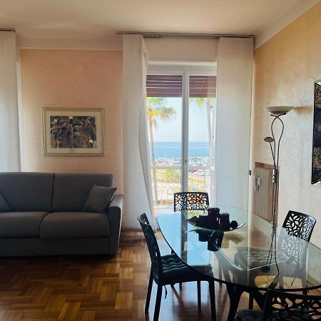 Brezza Di Mare Apartamento Imperia Exterior foto