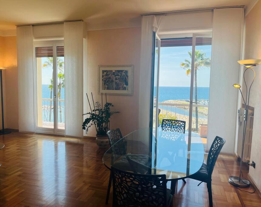 Brezza Di Mare Apartamento Imperia Exterior foto