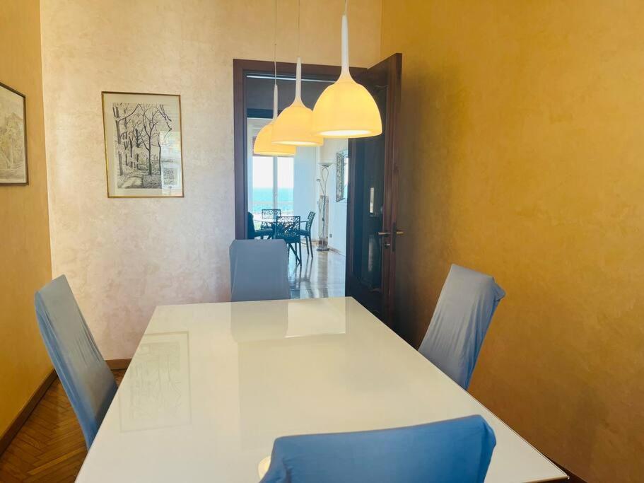 Brezza Di Mare Apartamento Imperia Exterior foto