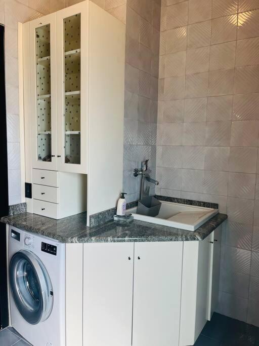 Brezza Di Mare Apartamento Imperia Exterior foto