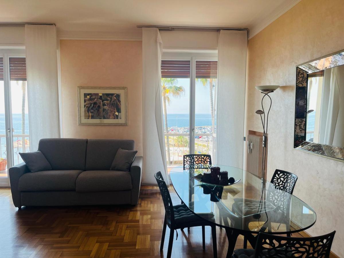 Brezza Di Mare Apartamento Imperia Exterior foto